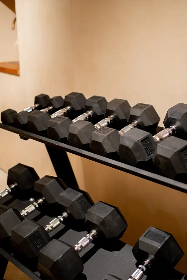 haltères gym hotel caprici